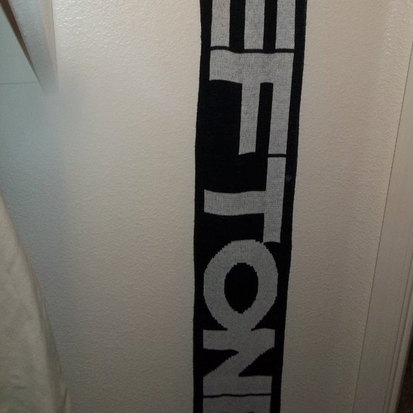 Deftones Hooligan Euro Soccer Scarf Fringe Scarf - Picture 1 of 4
